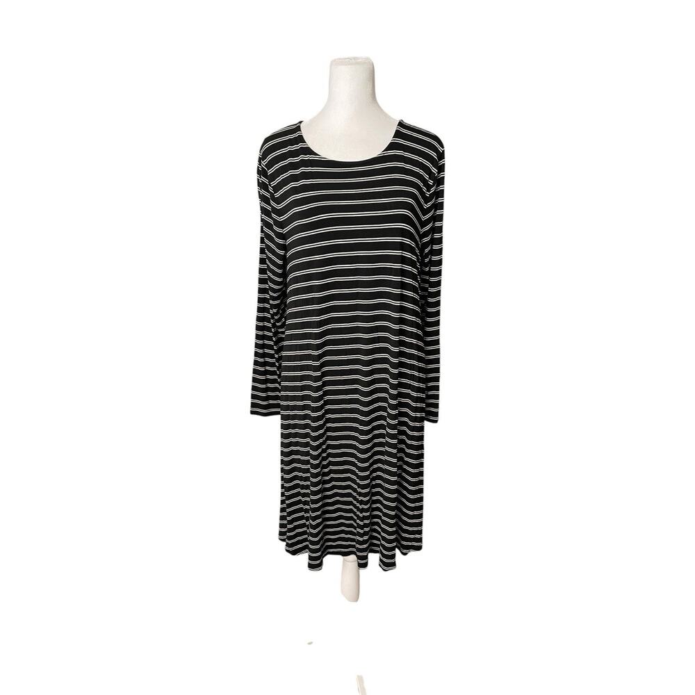 Old Navy Large Swing Dress Knit Long Sleeve Black Striped Rayon Stretch